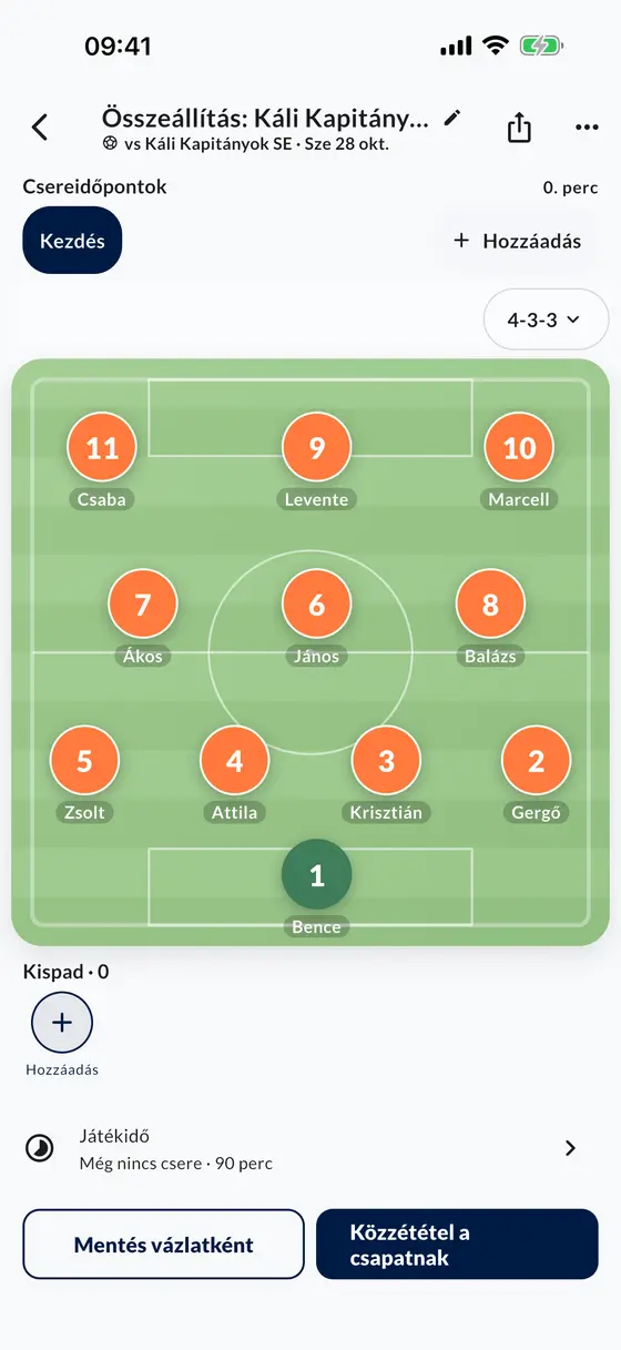 Az összeállítás az appban: tizenegy játékos 4-3-3-as felállásban a pályán